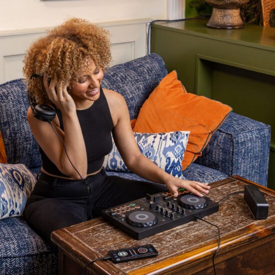 AlphaTheta DJ-kontroller DDJ-FLX2