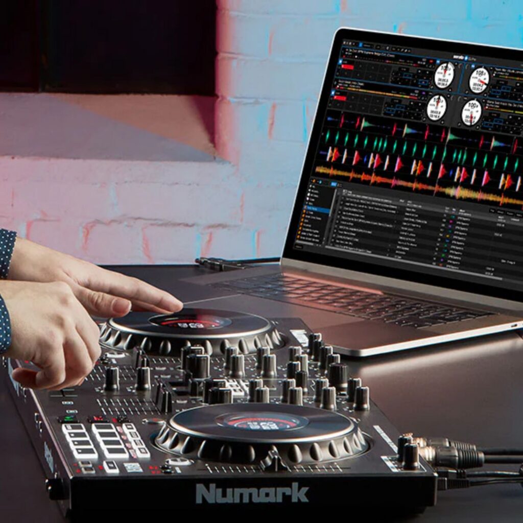Numark DJ-kontroller NS4FX Serato kontroller