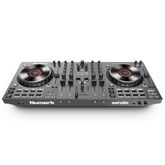 Numark DJ-kontroller NS4FX nurgavaade