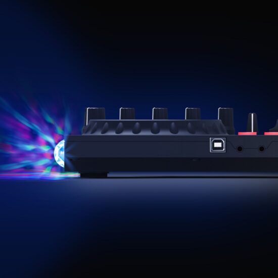 Numark DJ-kontroller PARTY MIX II küljepealt