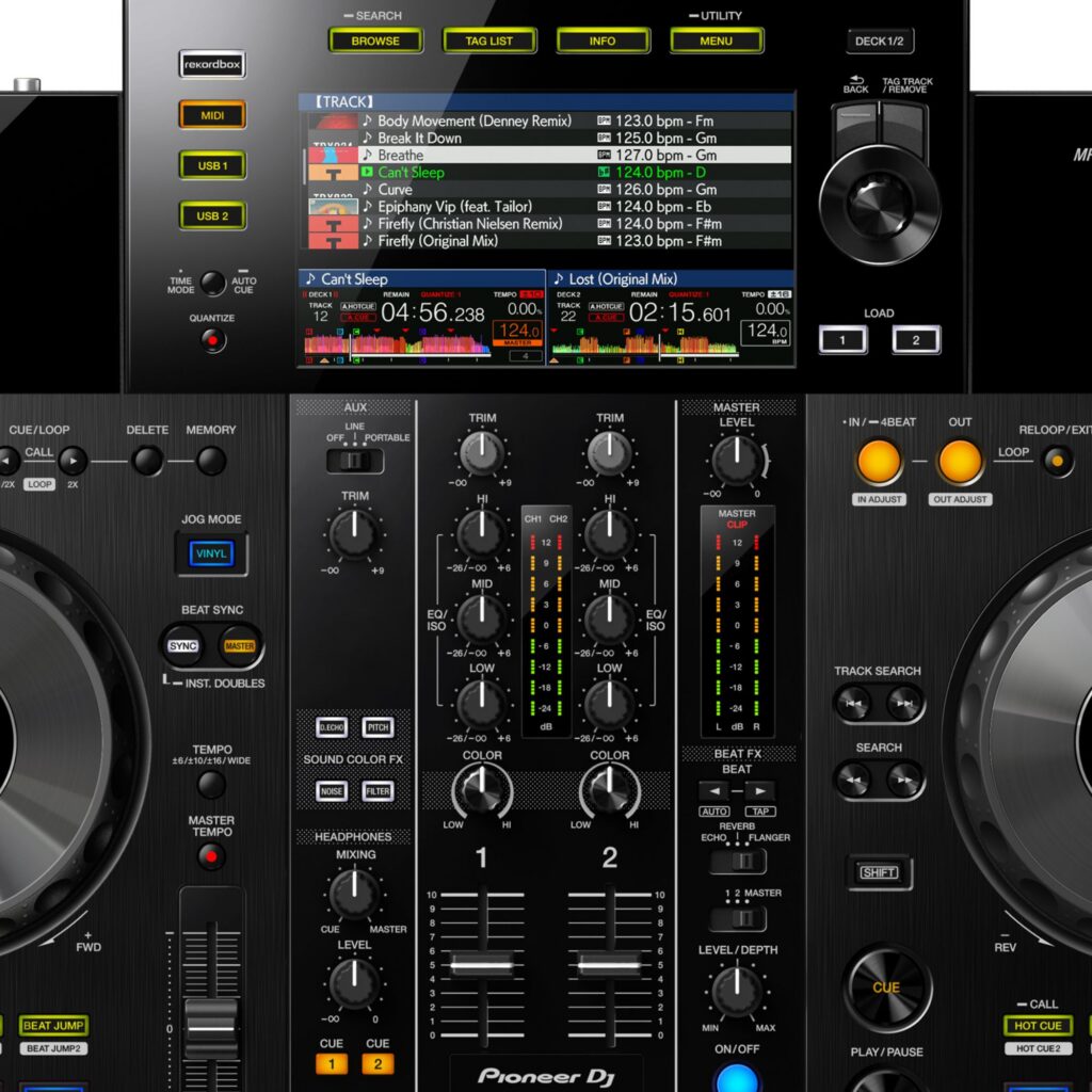 Pioneer DJ standalone DJ-kontroller XDJ-RR lähedalt