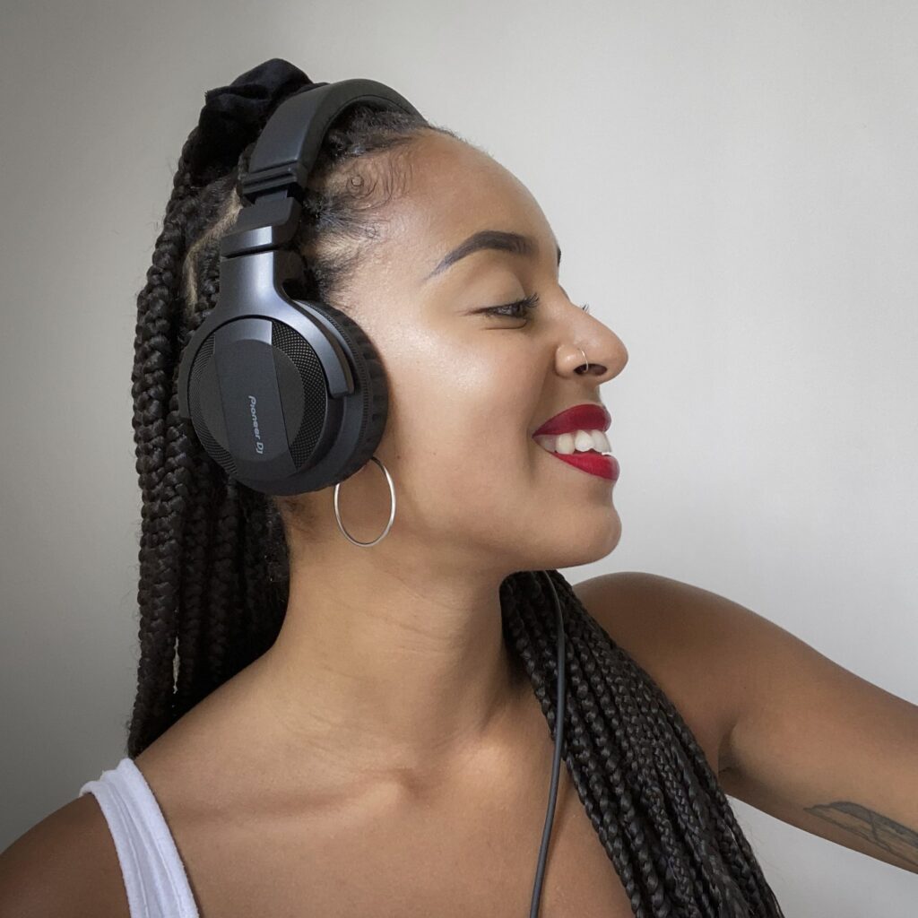 Pioneer DJ DJ-kõrvaklapid HDJ-CUE1 elustiil