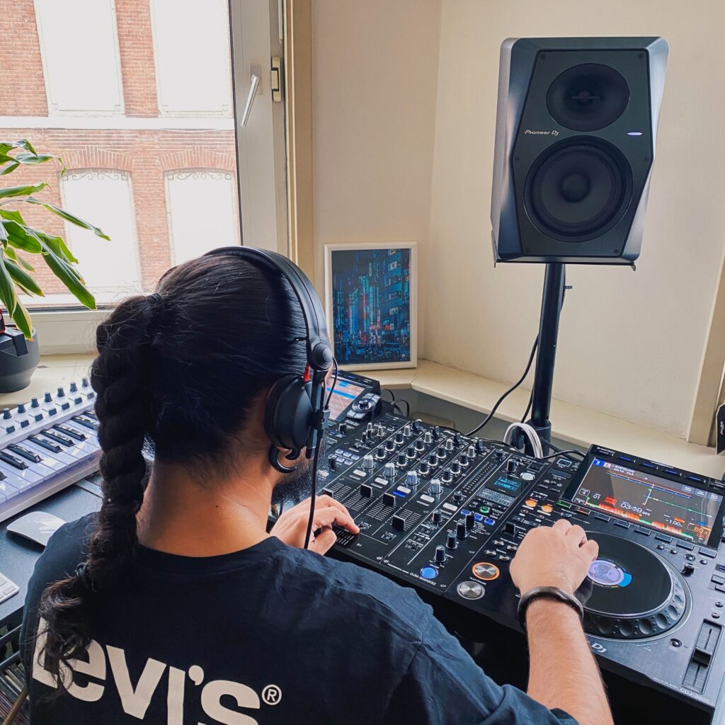 Pioneer DJ VM-50 DJ-monitorkõlar elustiil DJ